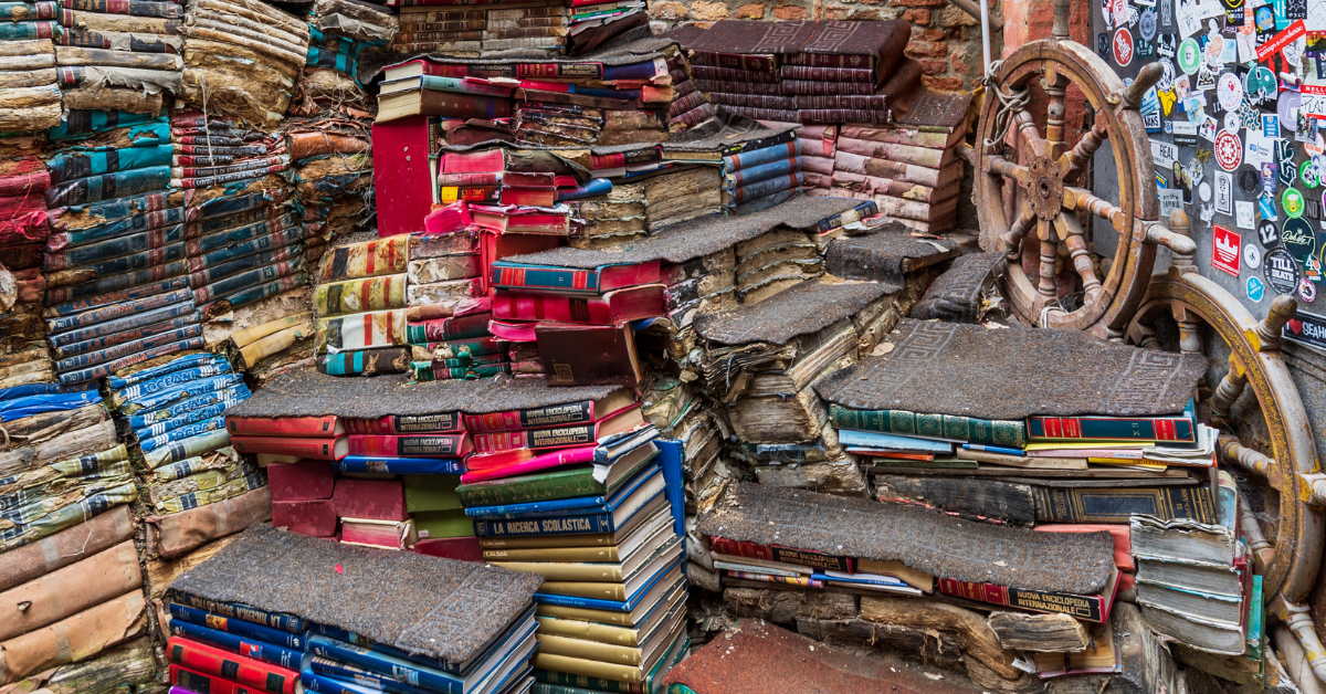Cove Bookstore